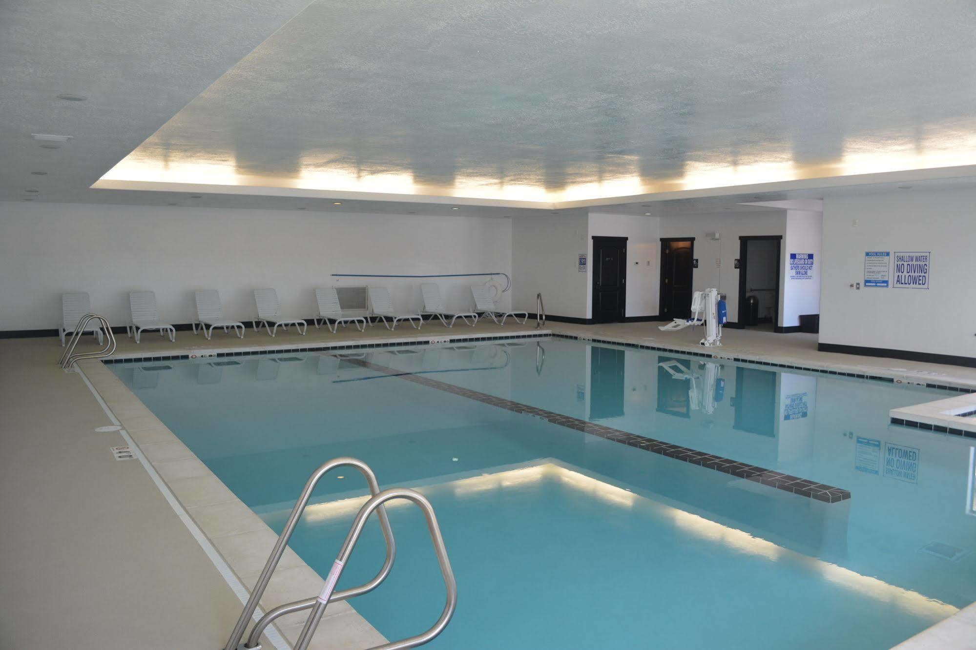 Cb&M Executive Suites Roosevelt 외부 사진